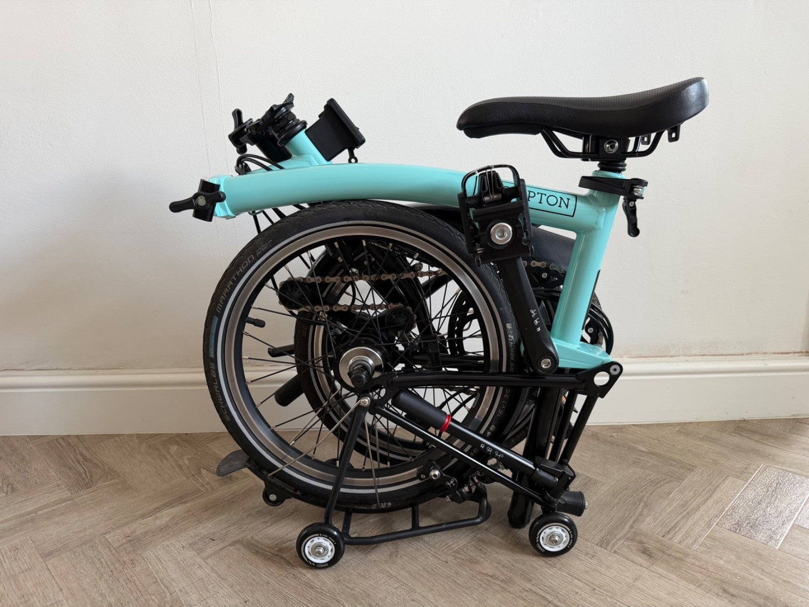 Brompton C Line - Black Edition - 6 Speed - Turkish Green - Excellent condition.