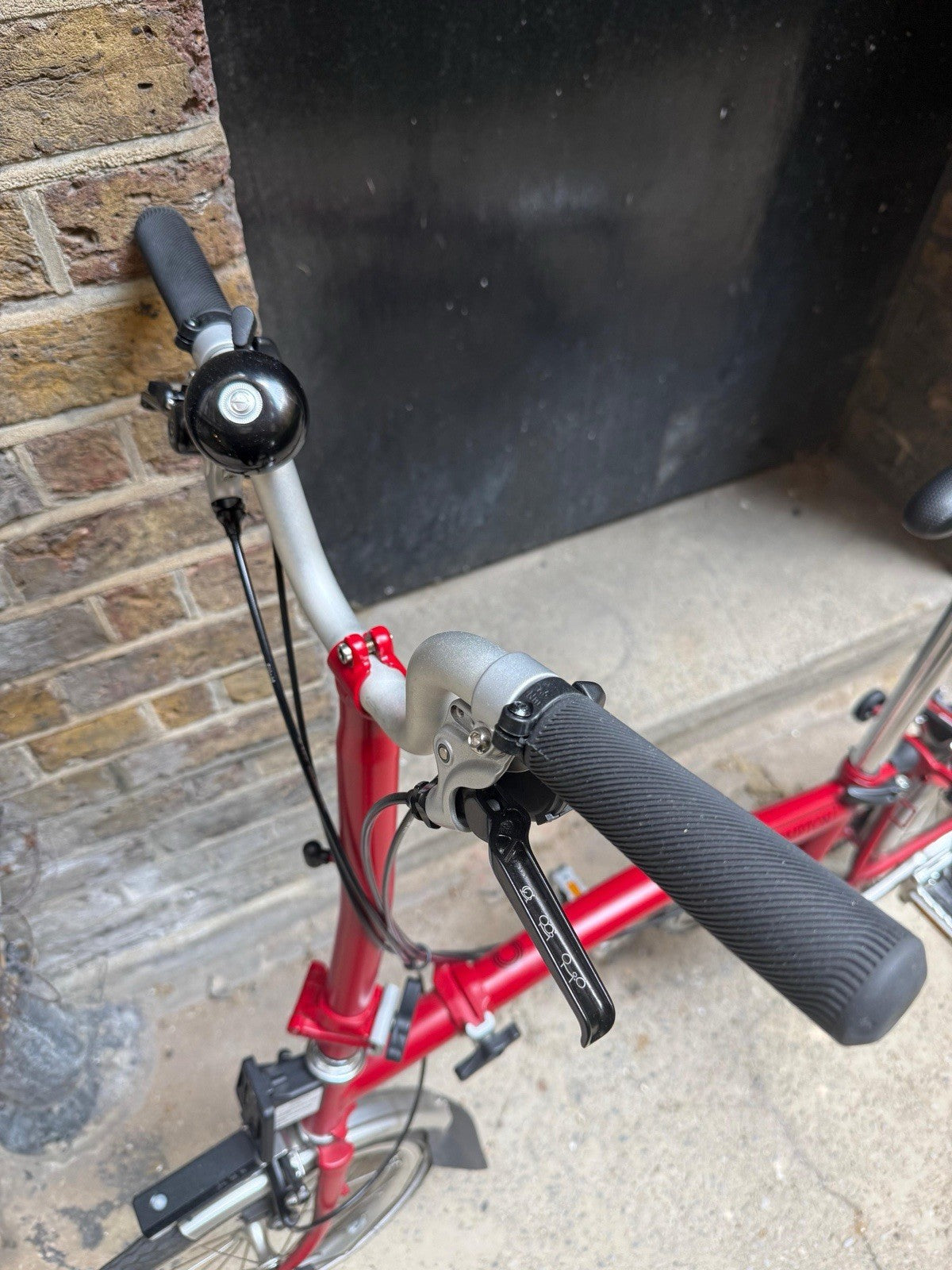 Brompton C Line Folding Bike – Excellent Condition – Barely Used