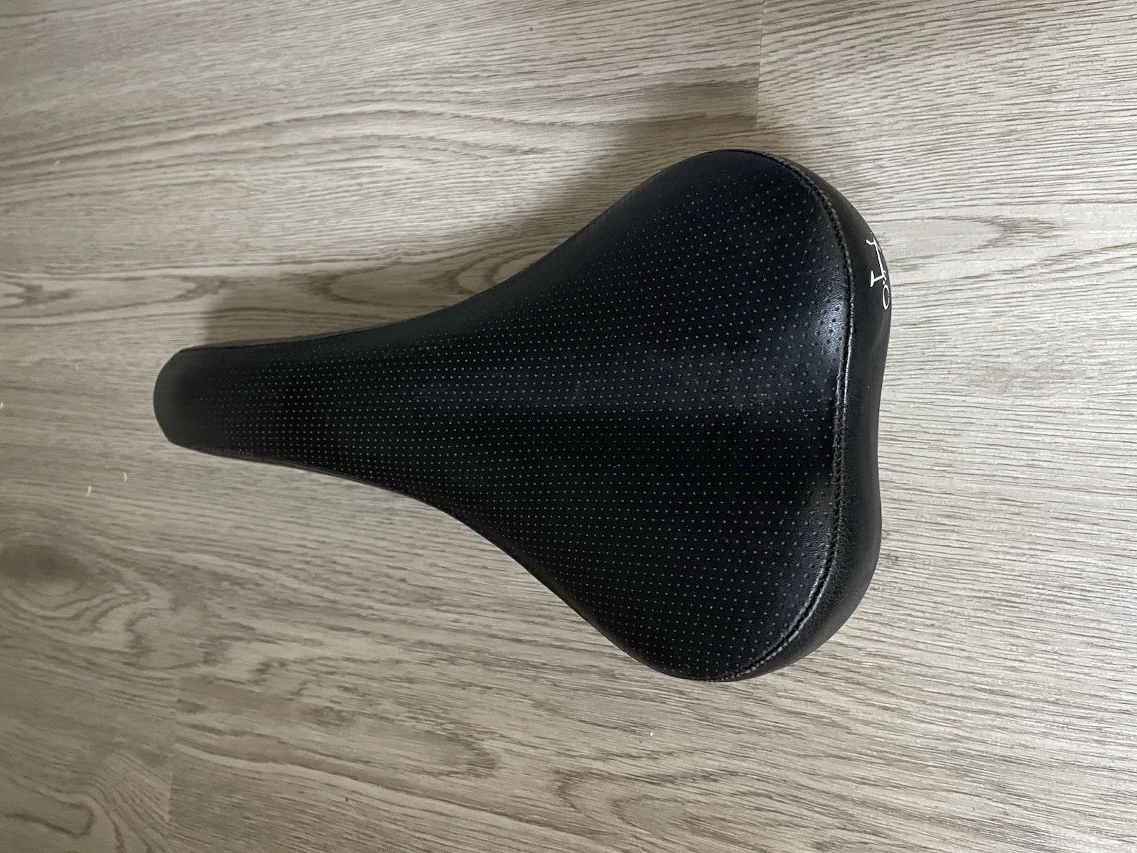 Brompton Black Bike Saddle, standard size. Very Little Use. Good Condition.