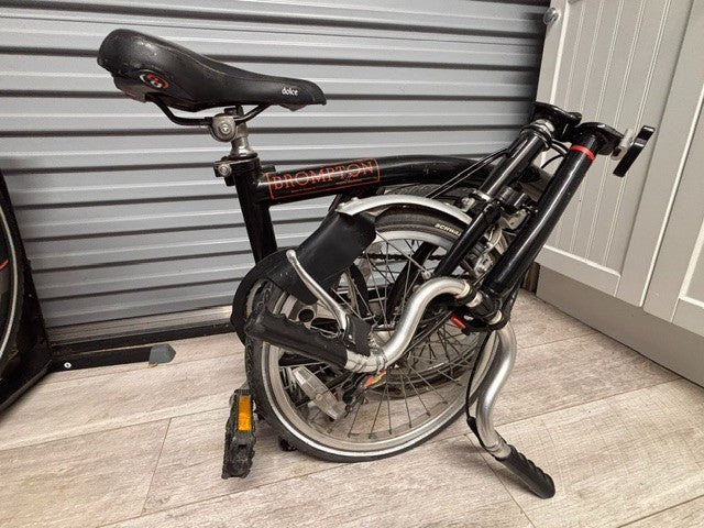 Brompton Folding Bike - 3 Speed -  Elderly and needs some love and attention