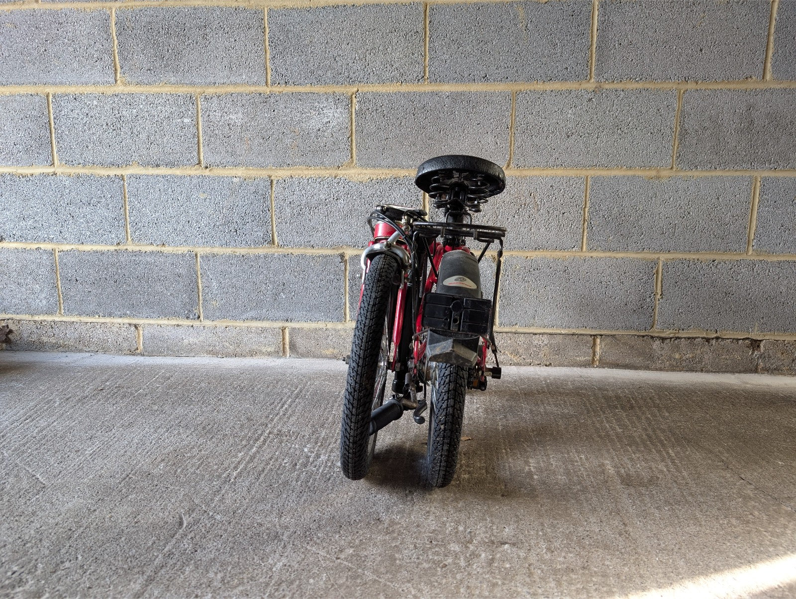 Batavus Easy Travel Folding Bike w/ Torpedo 3