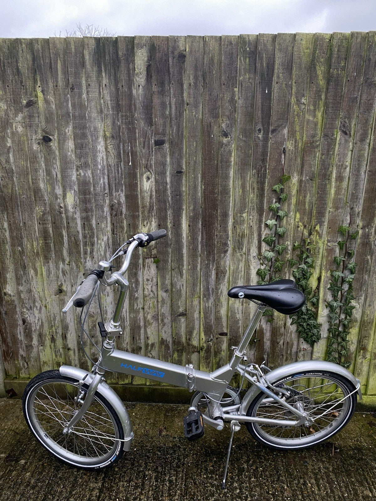 Giant Halfway Folding Bicycle Bike 20” Wheels