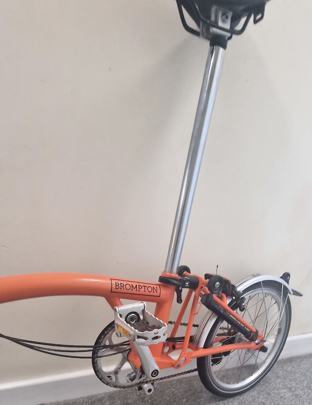Brompton  C Line 6 Spd FLAME CORAL  Global P&P📦🌎✈️📬