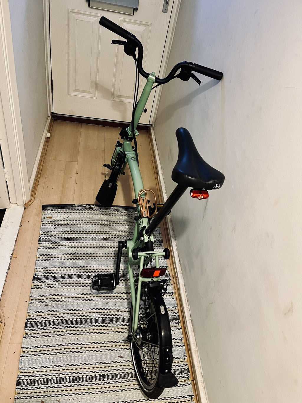 Brompton Bike 6-Speed Explore, Matcha Green M Handlebar