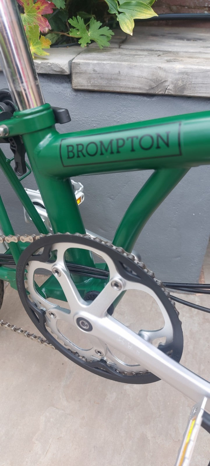 Brompton M6R C Line British Racing Green Excellent Cond less than 90 miles