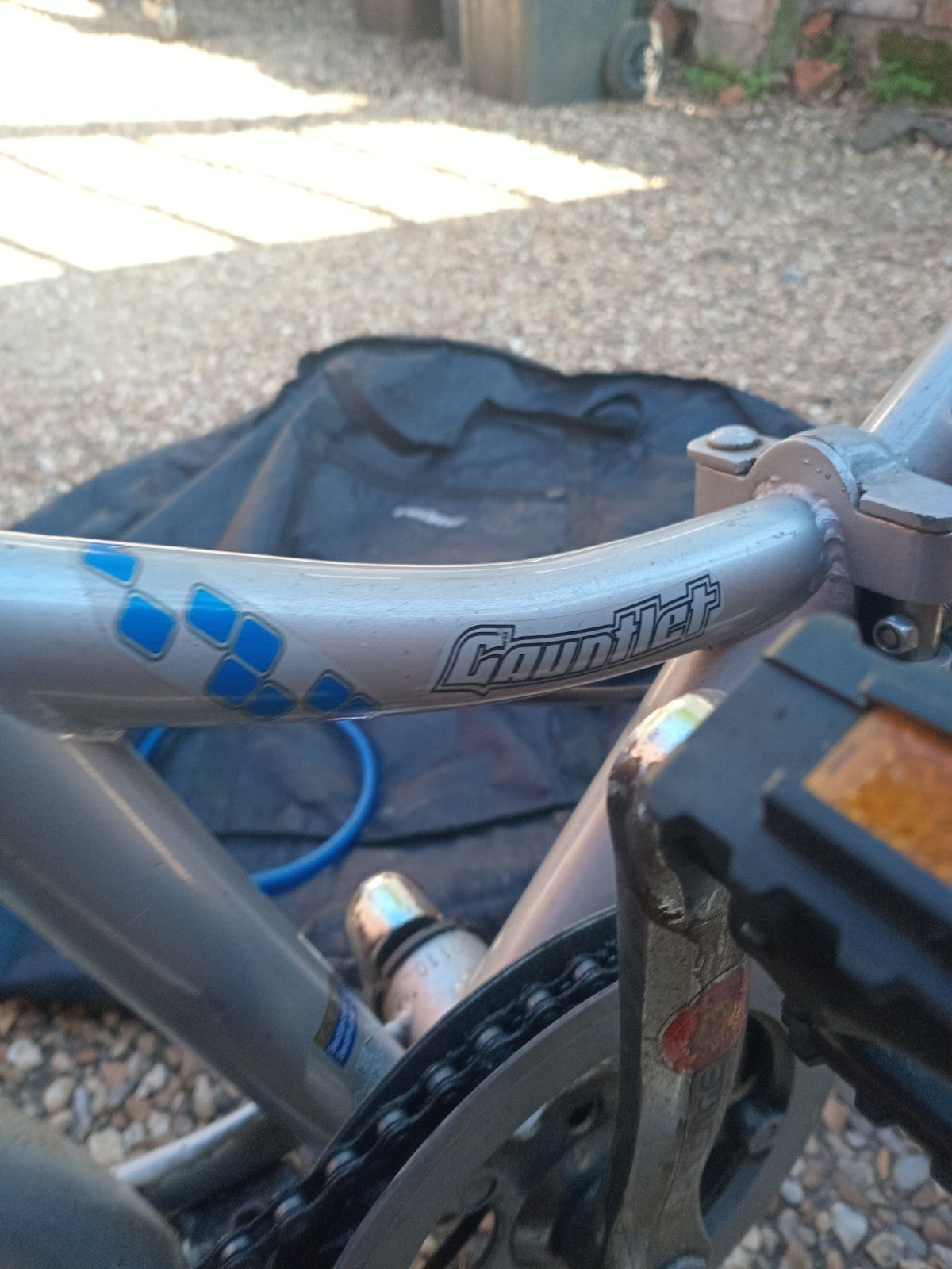 Challenge Gauntlet folding bike, 20"wheels ,with Bag, lock,and rear rack