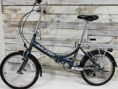 Raleigh EVO 7SP Folding Bike, Aluminum Frame, 20" Wheels, 7 Speed with Revo Grip