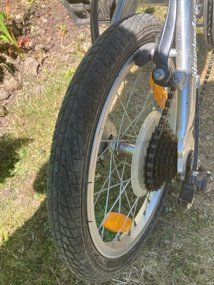 Fold up Bike - Shimano six speed derailleur gears
