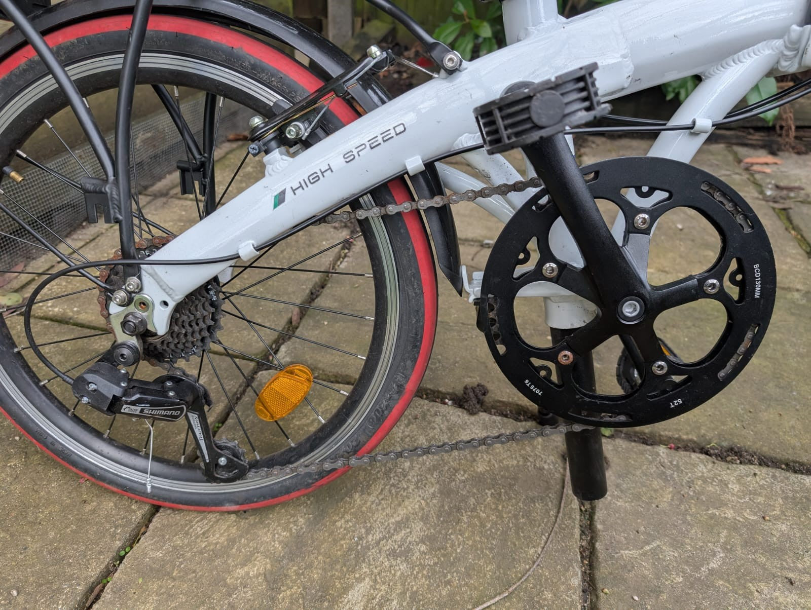 Folding City Bicycle Ecosmo 20" Wheel White, Alloy 7SP Shimano, 12kg-20AF09W