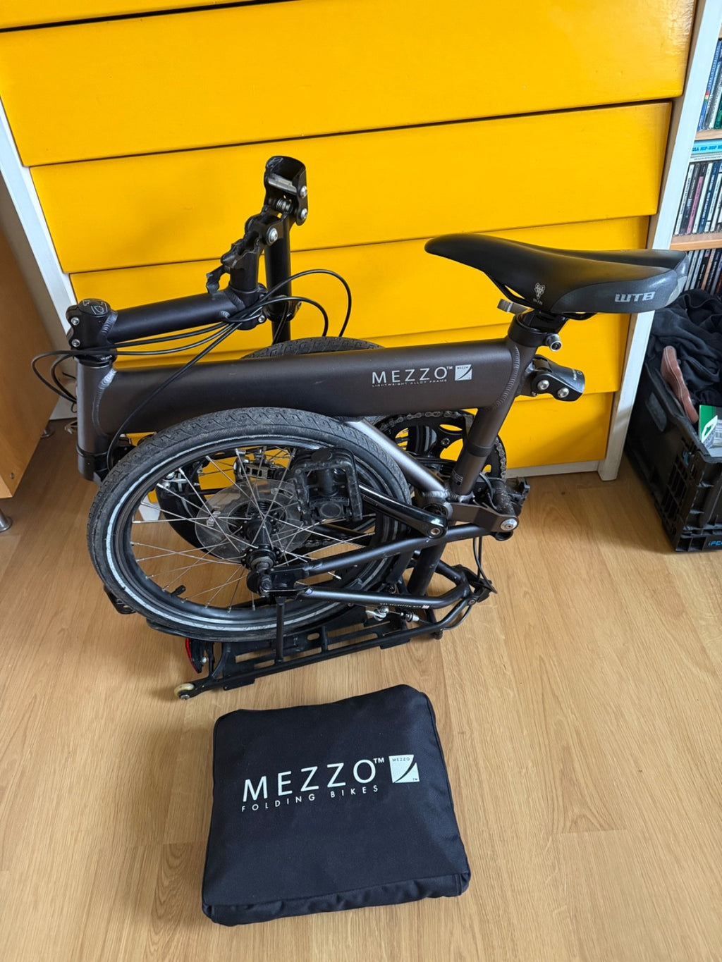 Mezzo D9 folding bike graphite grey very good original condition