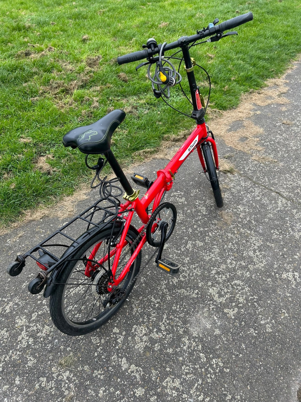 B'Twin Hoptown Folding Bike red 7 speed