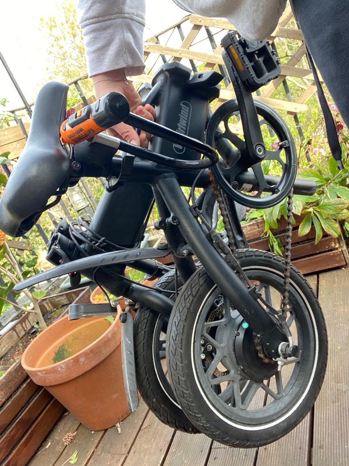 Whirlwind Foldable Bike 14in Black 250W 25km/h Mechanical Disc