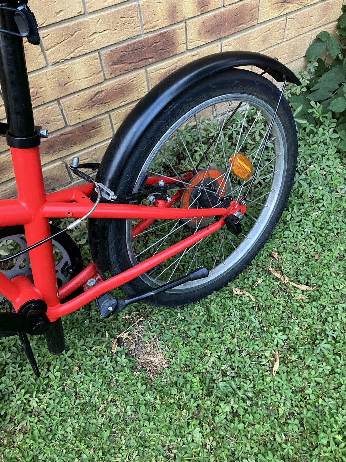 BTWIN Folding Bike 20″ | Urban Commuter Bicycle | 6-Speed Bike | Great for City