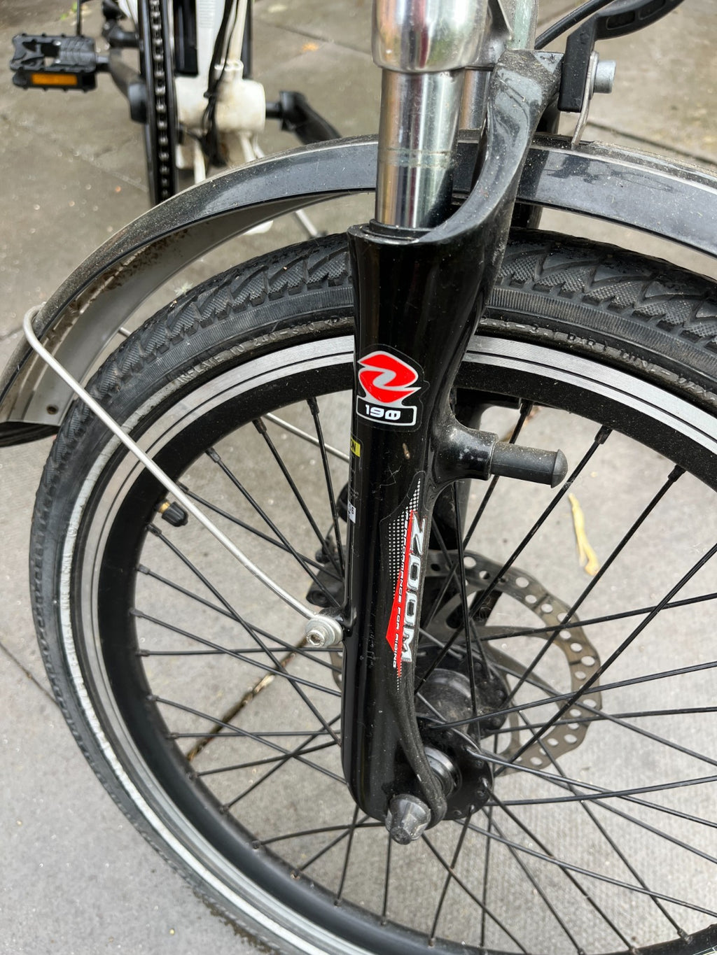 Volt Metro Folding Bike in white
