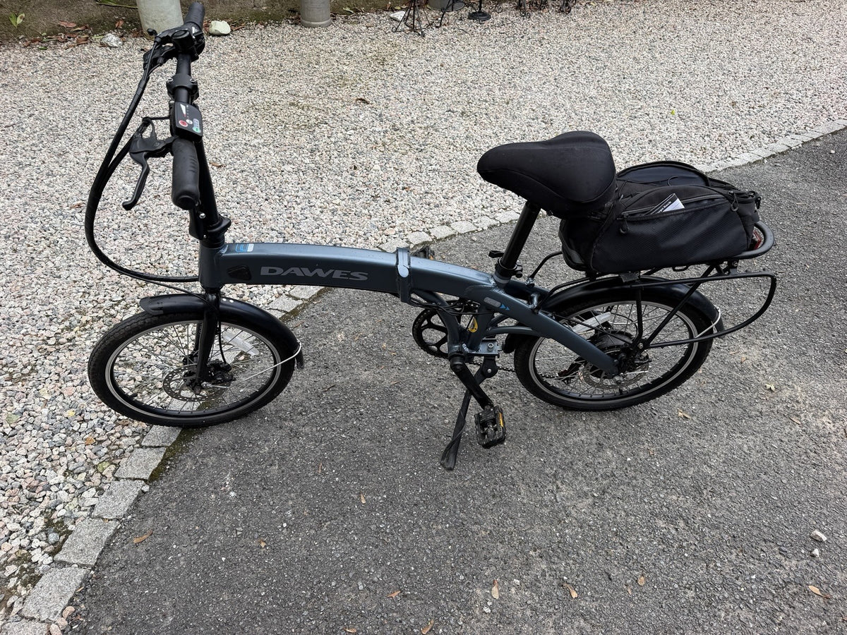 DAWES  Folding bike.