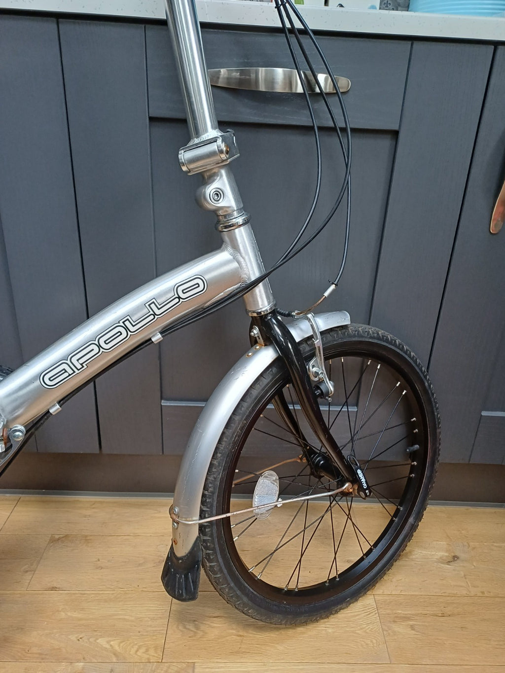 Apollo Transition Folding Bike 6 Speed Shimano Gear 20” Wheels Aluminium