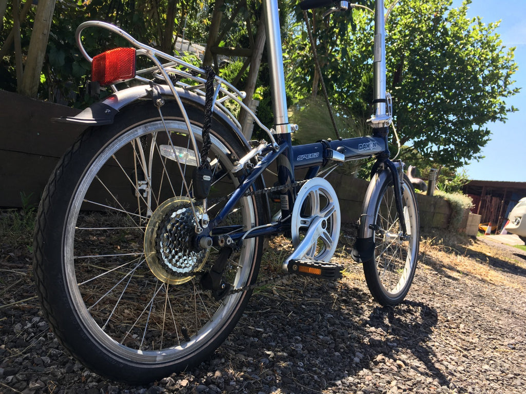 Dahon Speed D7 Folding Bike 7-Speed with brand specific carrier bag. DECENT