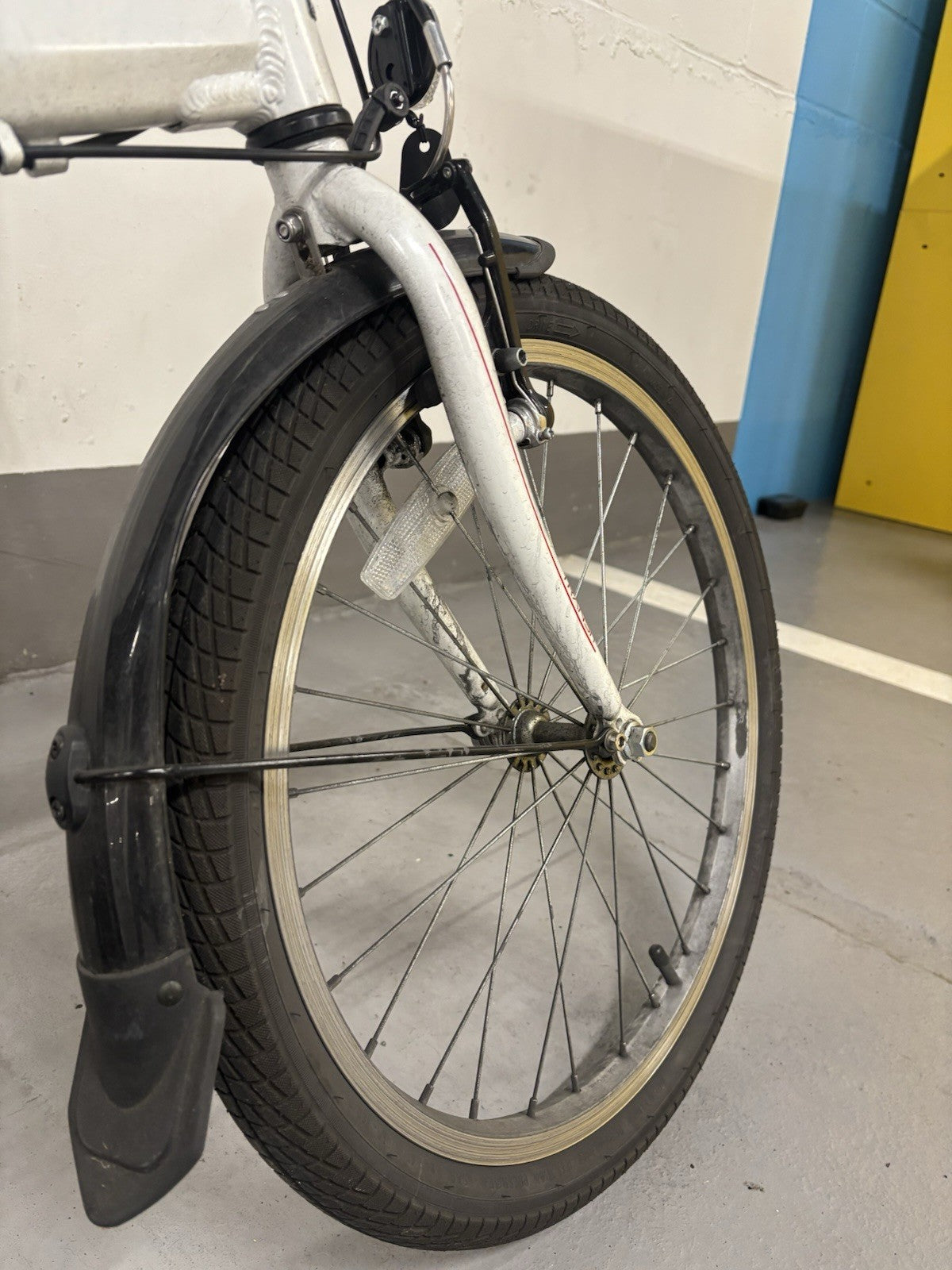 Carrera Transit Lightweight Folding Bike 6061 T6 Aluminium White Colour
