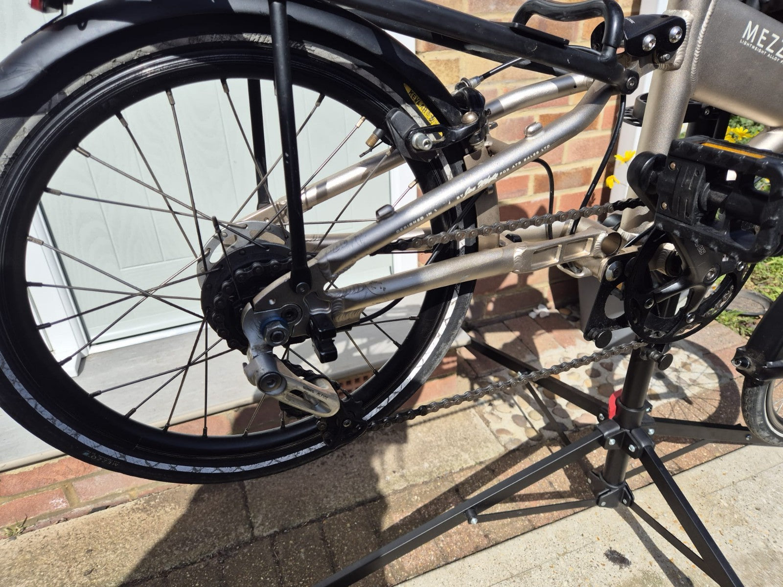 Mezzo D4 Folding Bike - Similar to Brompton Folding Bike