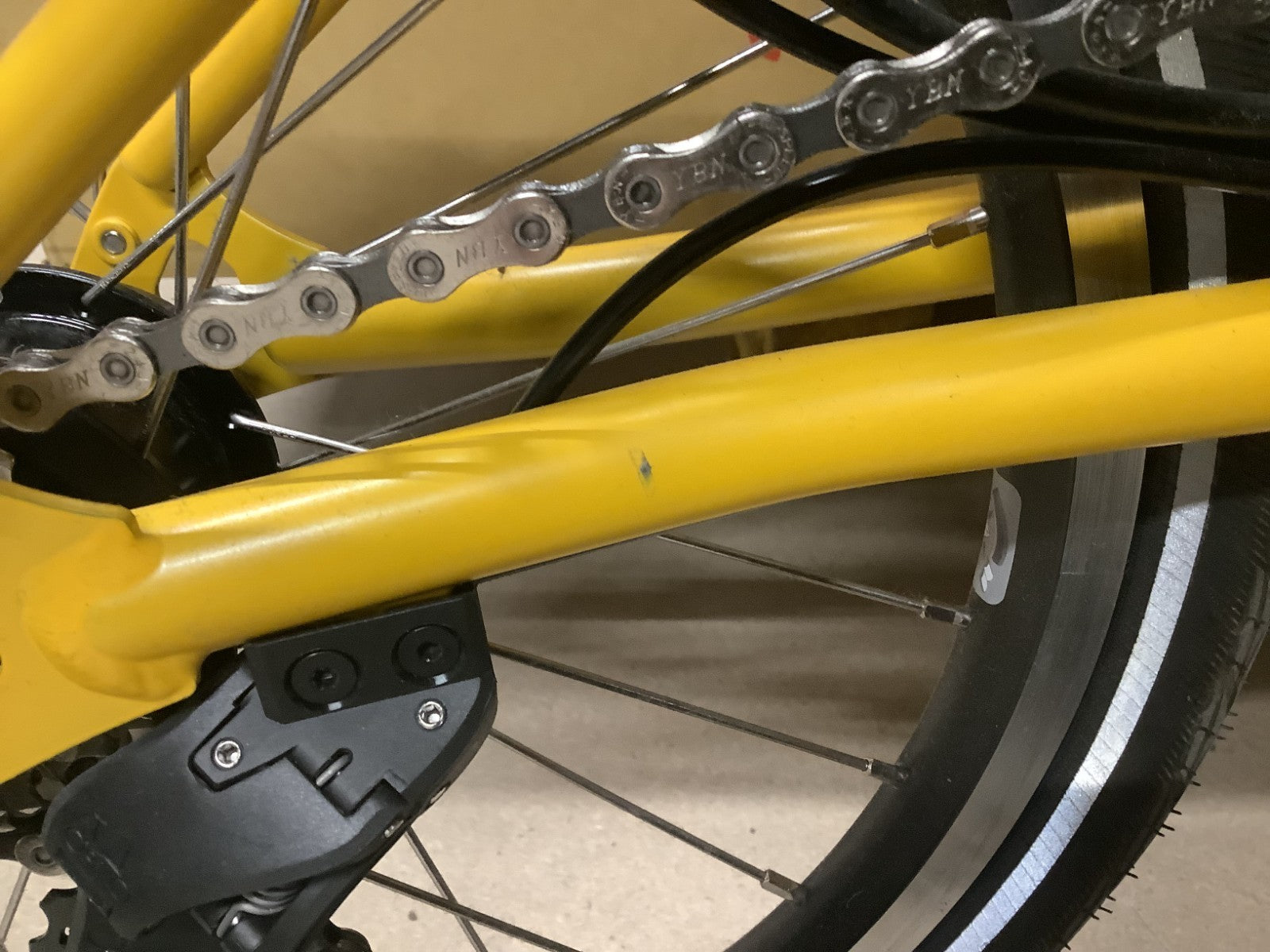 Brompton C Line 12 Speed Mid Bar Folding Bike 2025 12 Speed Bumblebee Yellow