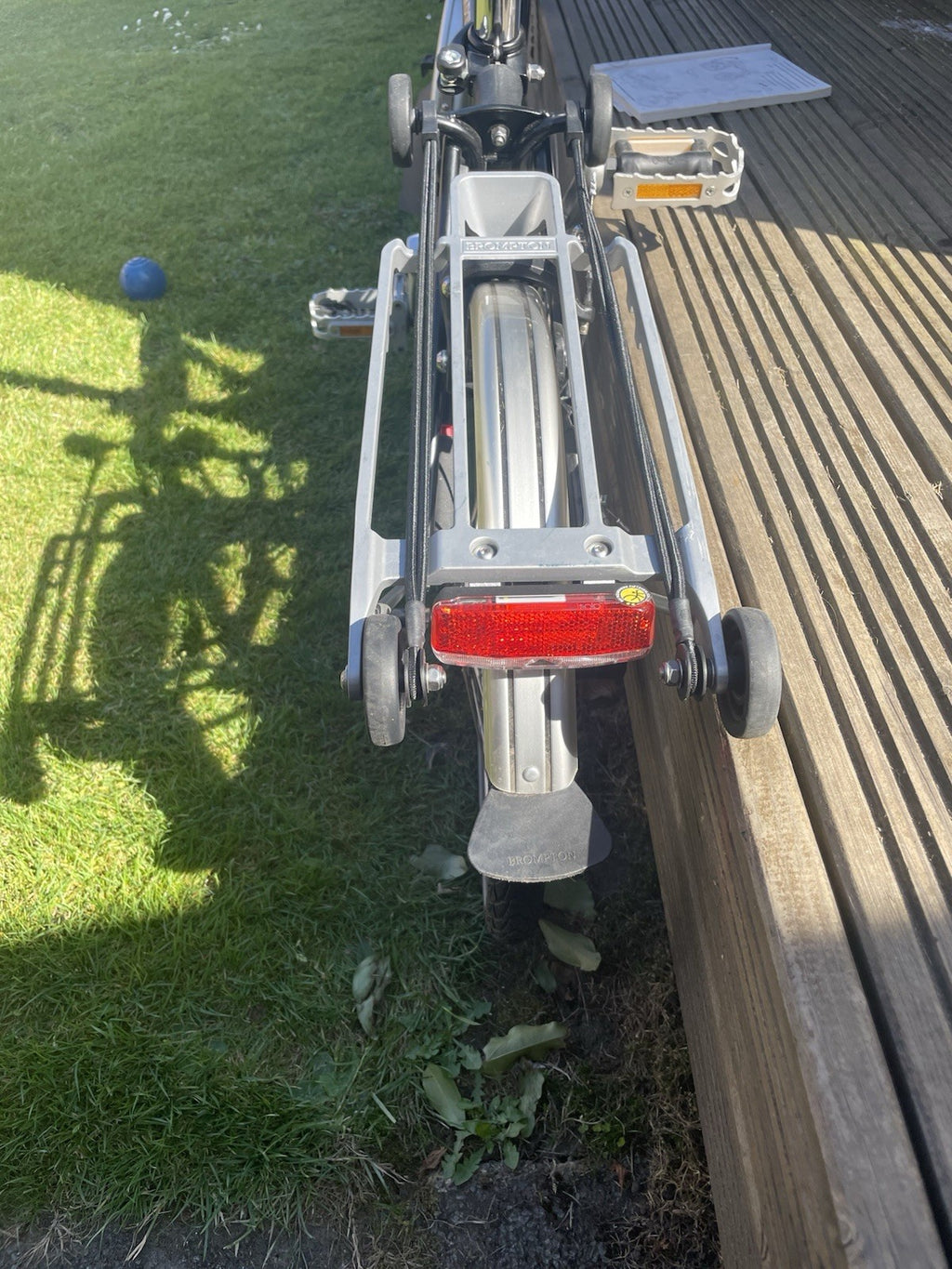 Brompton M6R Battery lighting (6 speed) - Borough roll top bag inc. 2021