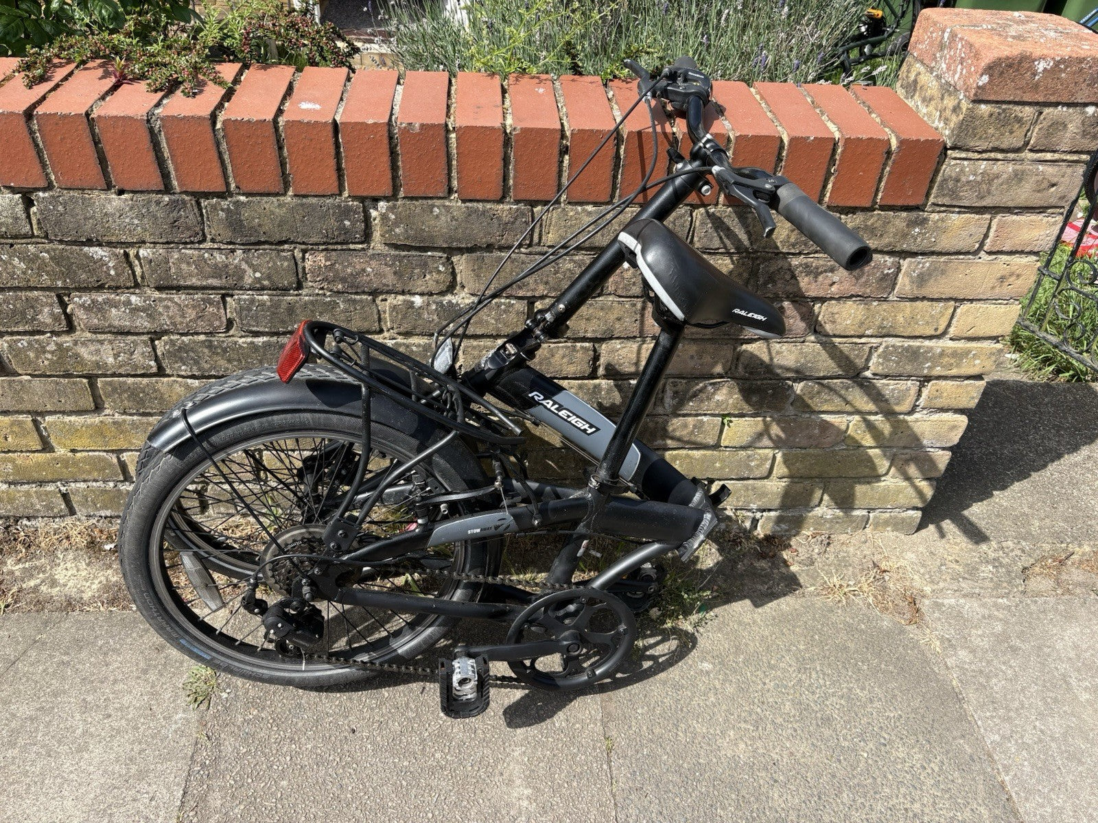 Raleigh Stowaway Folding Bike
