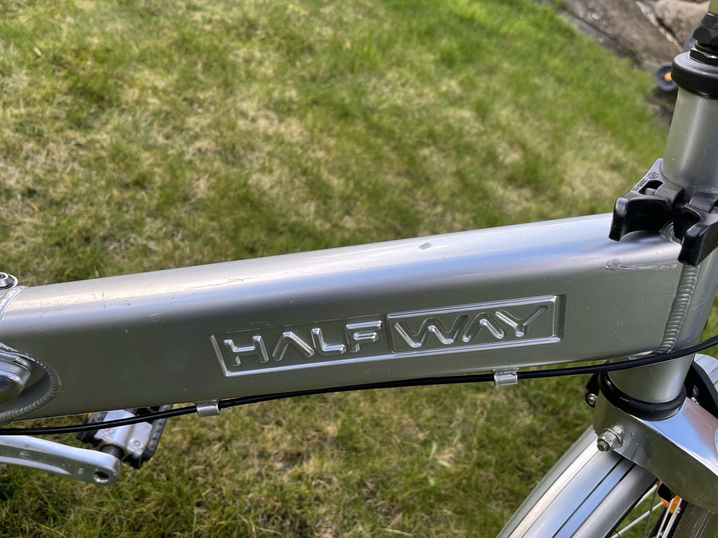 GIANT Halfway Folding Bike. 20'' wheels. 7 speed. VGC. RRP £600