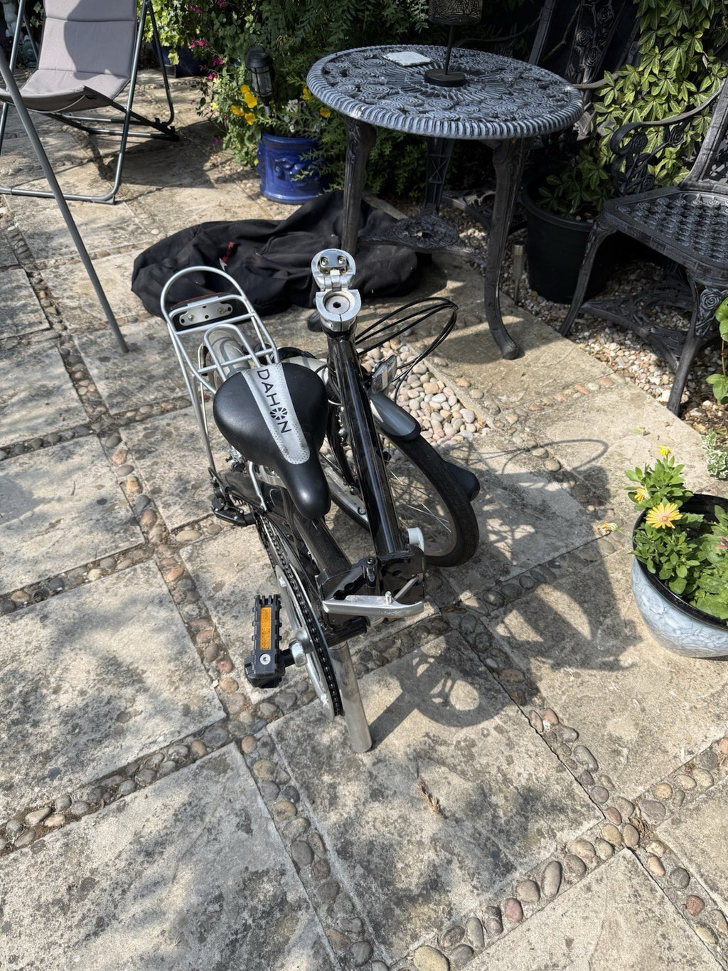 Dahon Eco C7 Folding Bike with 7 gears + storage bag