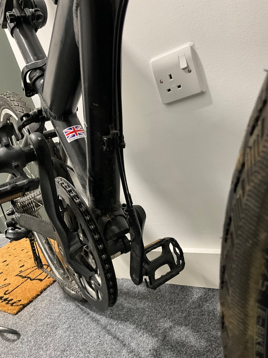 Folding Bike 24 inch wheels , Used Very Good Condition,  Plus Leather Saddle