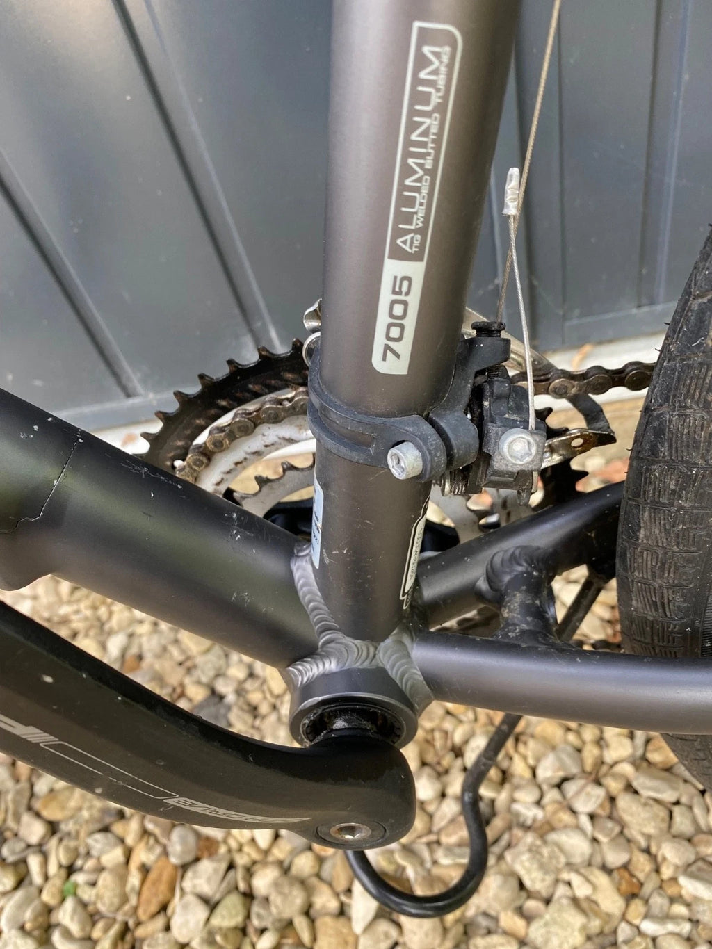 Dahon Matrix 2010 folding mountain bike, aluminium frame.