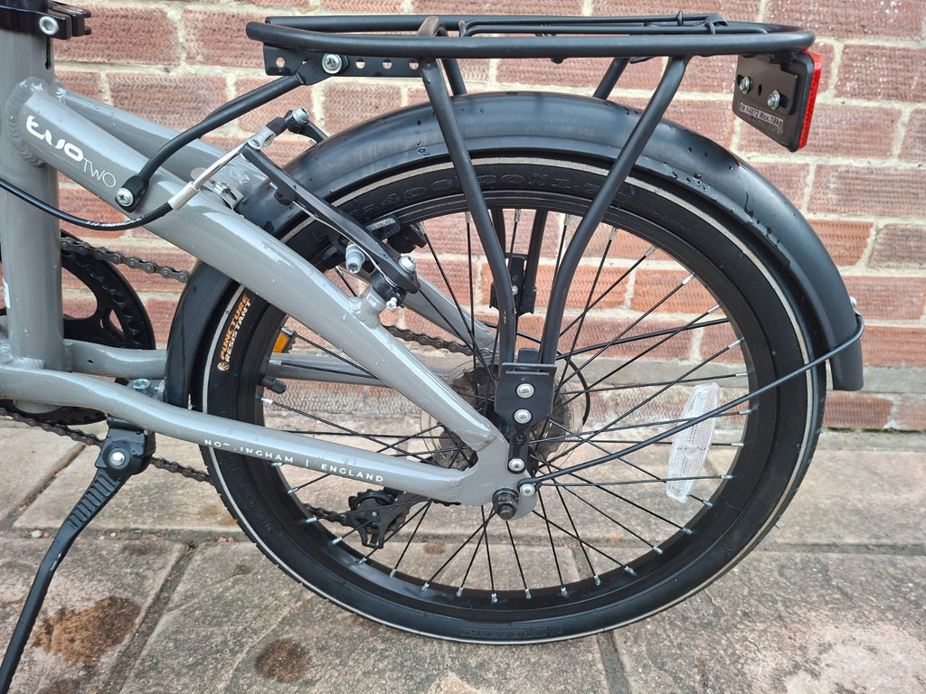 Raleigh Evo Two Folding Bike 20" Aluminium Frame, 7-Speed with Rear Rack & Stand