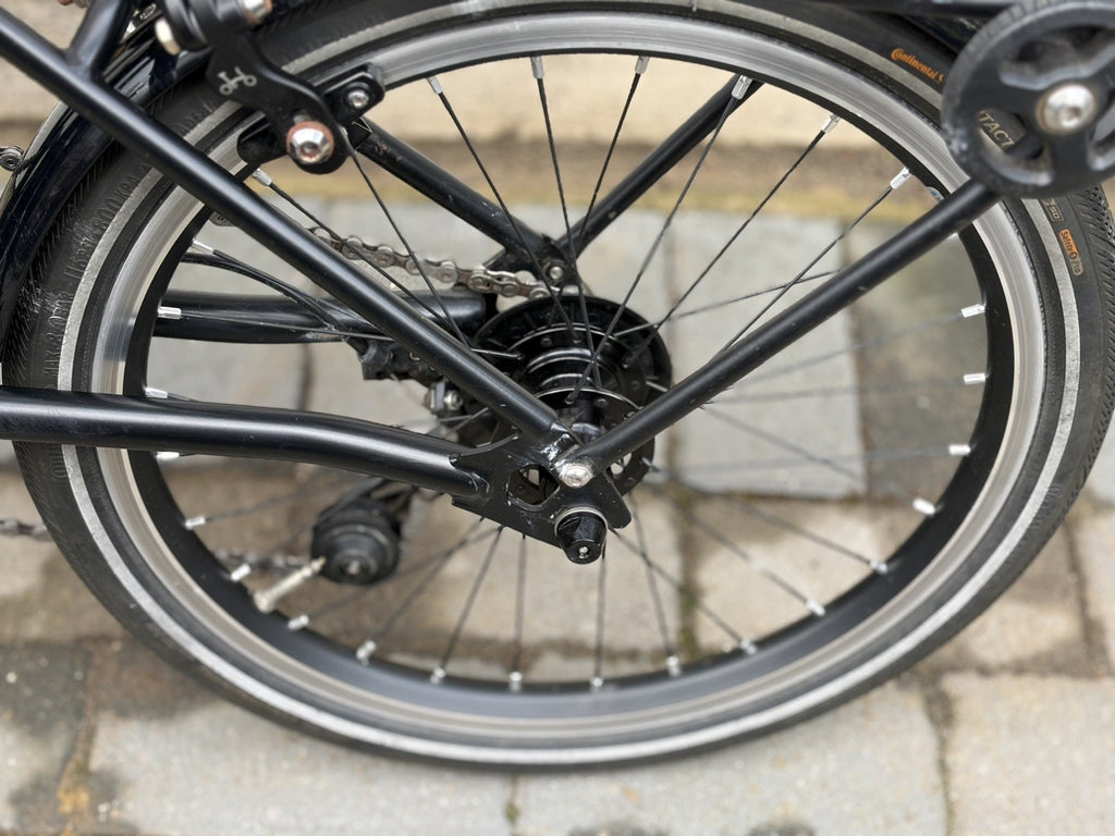 Brompton P Line 4-Speed 2023 Folding Bike Midnight Black
