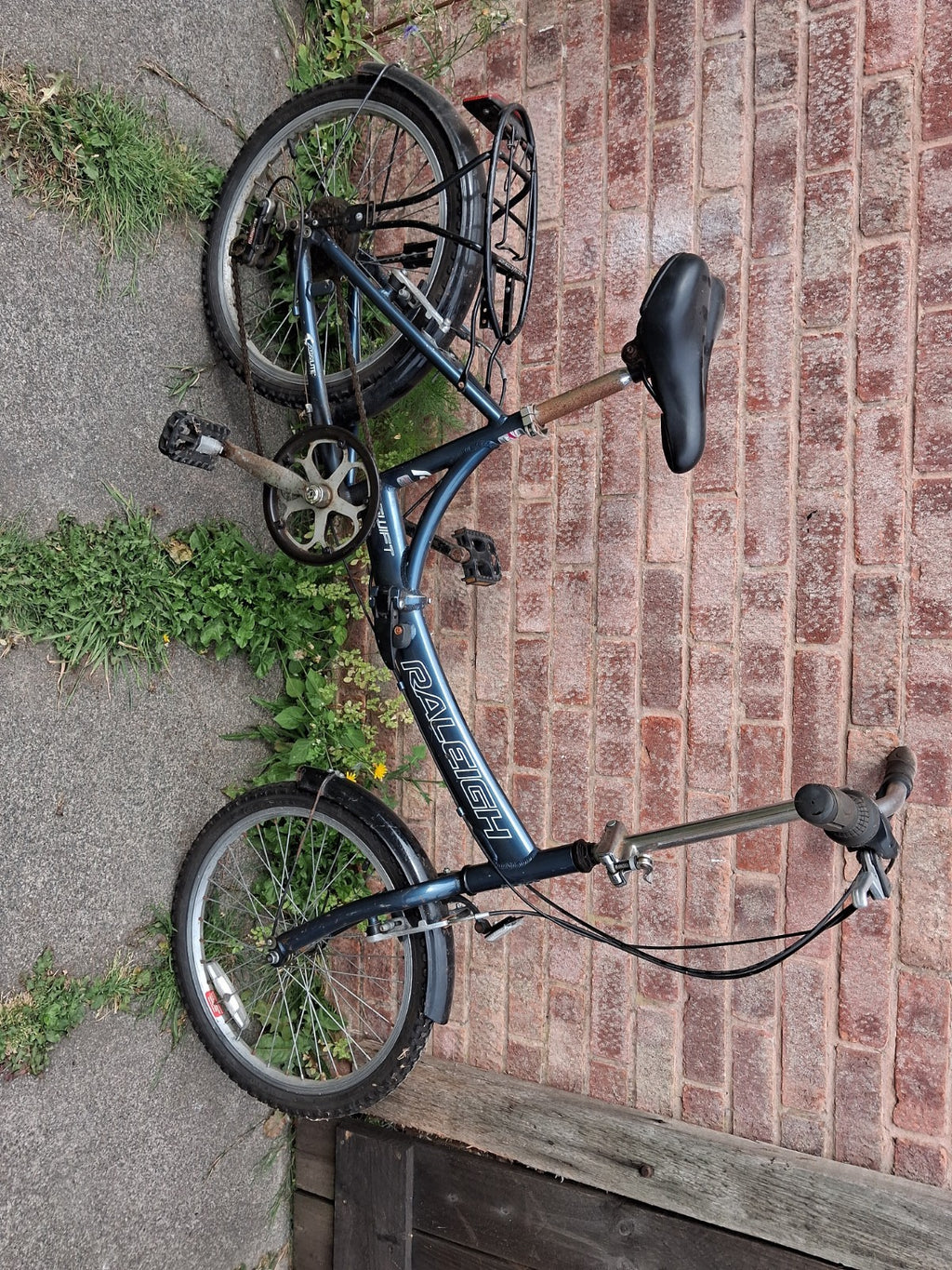 Raleigh Swift Folding Bike 6 Shimano Gears
