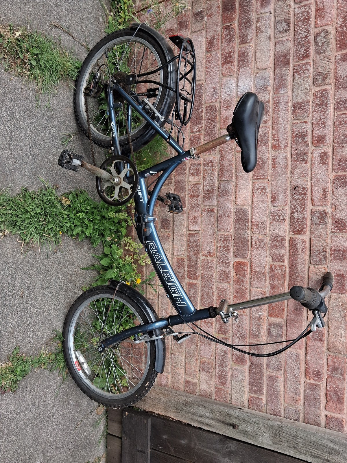 Raleigh Swift Folding Bike 6 Shimano Gears