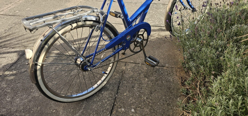 Classic Dawes Folding Kingpin - Excellent Condition
