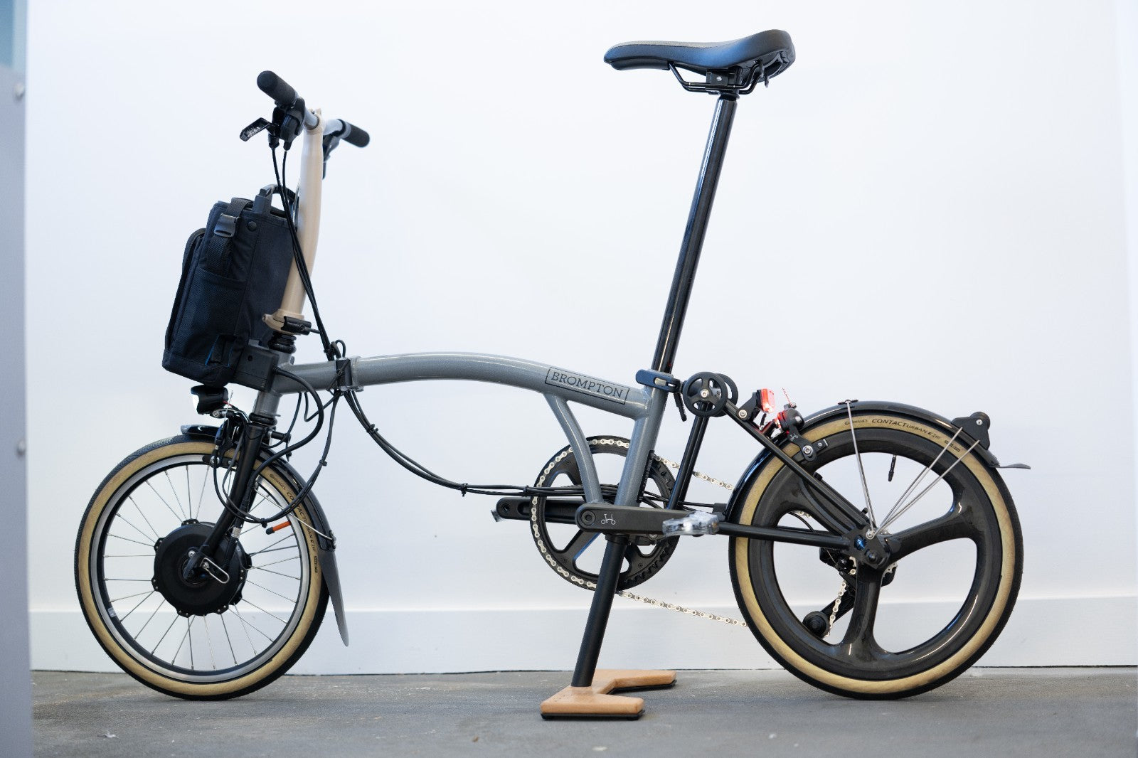 Brompton P Line Electric Storm Grey SMC Carbon Wheel Chris King Ti NOV 15.48kg