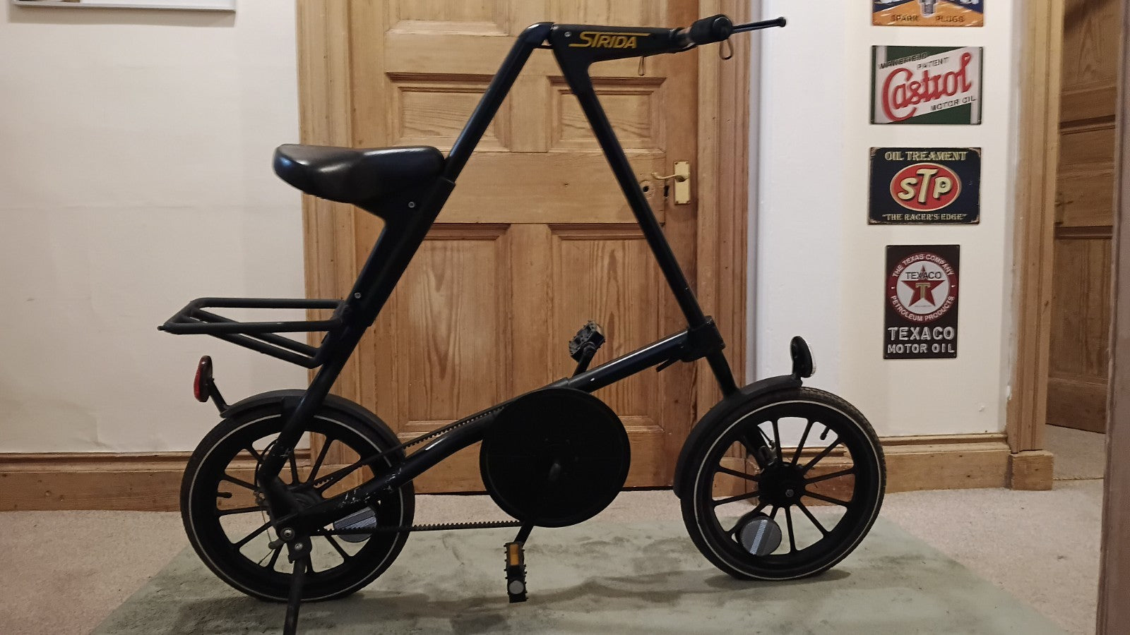 Strida Folding Bicycle MK1. Good Condition And Ready To Ride
