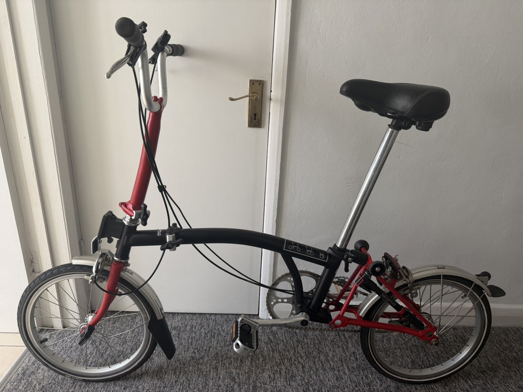 Brompton M3L (3 Speed) folding bicycle - Black/Red  (EXCELLENT CONDITION!)
