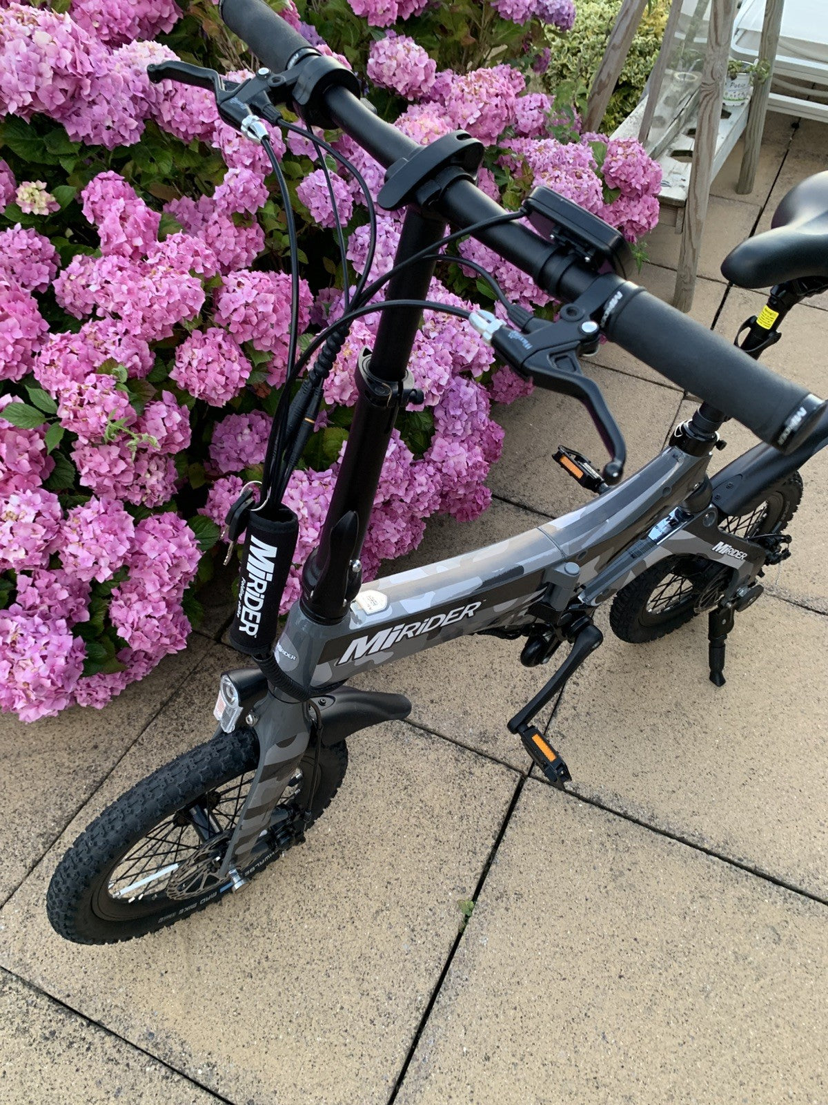 MiRider One Folding Cycle camo , 16-inch Wheels Used.