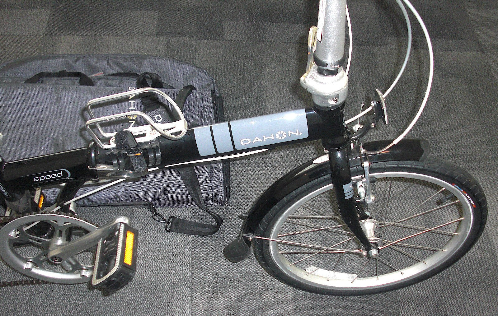 Dahon Speed 1430 D7 (7-speed) Folding Bike + Dahon Full Size Bag