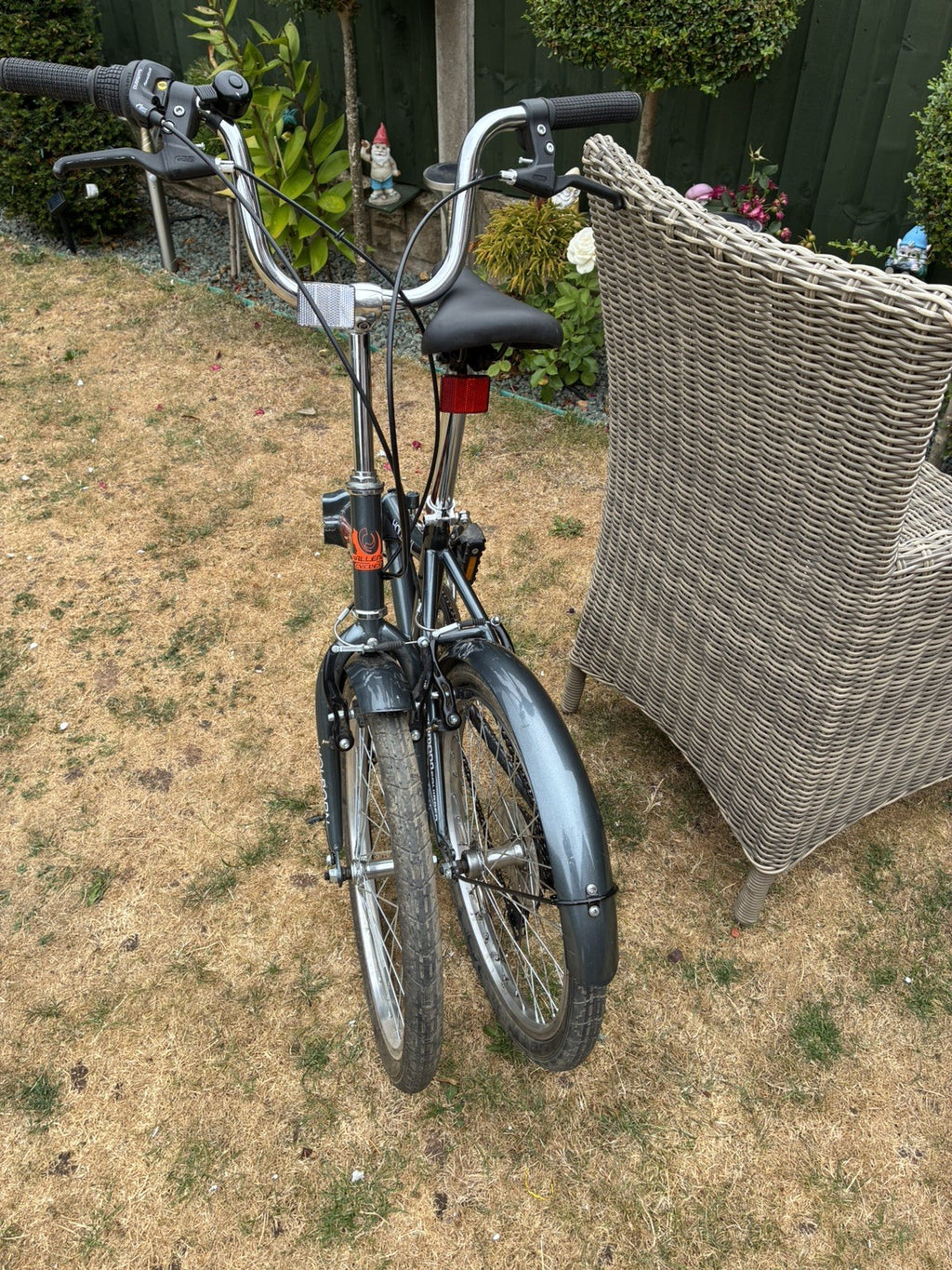 Challenge Holborn unisex folding bike.