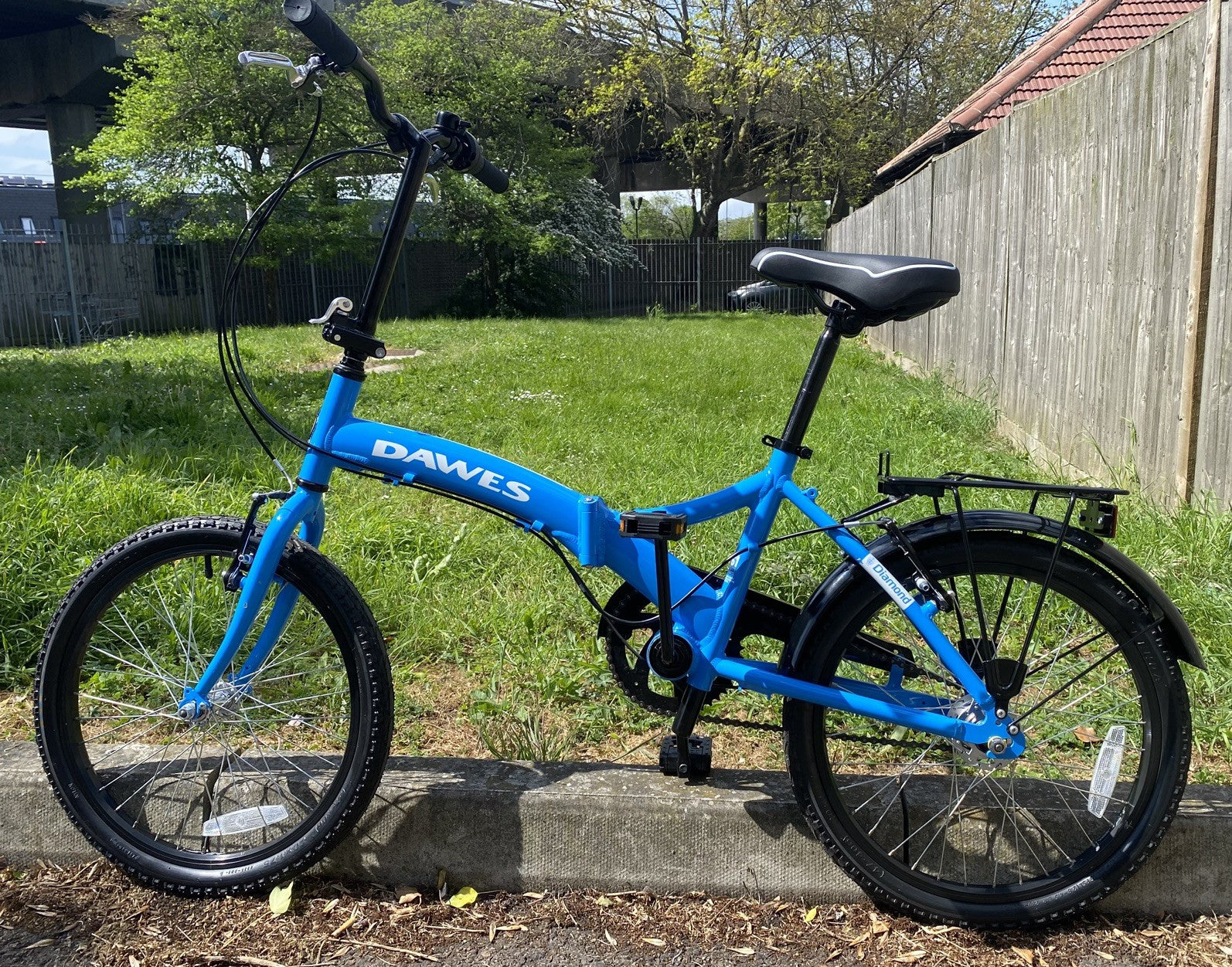 Dawes Diamond Quality Folding Bike Excellent condition RRP£459.99