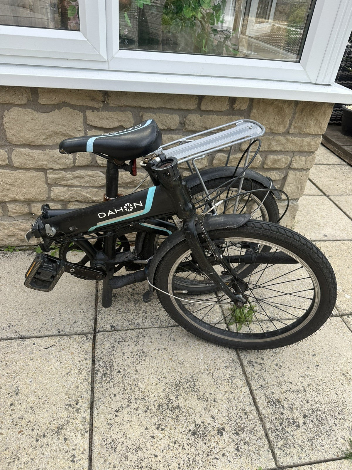 Dahon Vybe 20 Inch Folding Bike ideal commuter bike