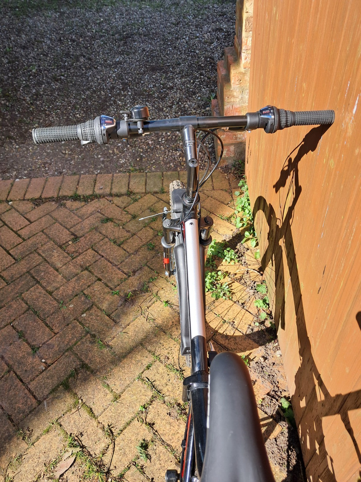 Cross Explorer Folding Bike 26 Inch Wheels