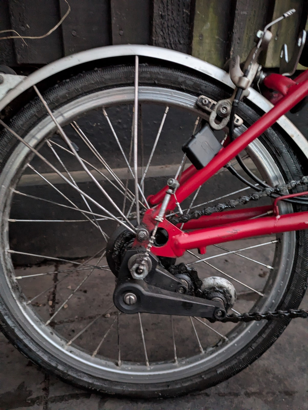 Brompton - 3 gears - Red - Good condition and smooth ride