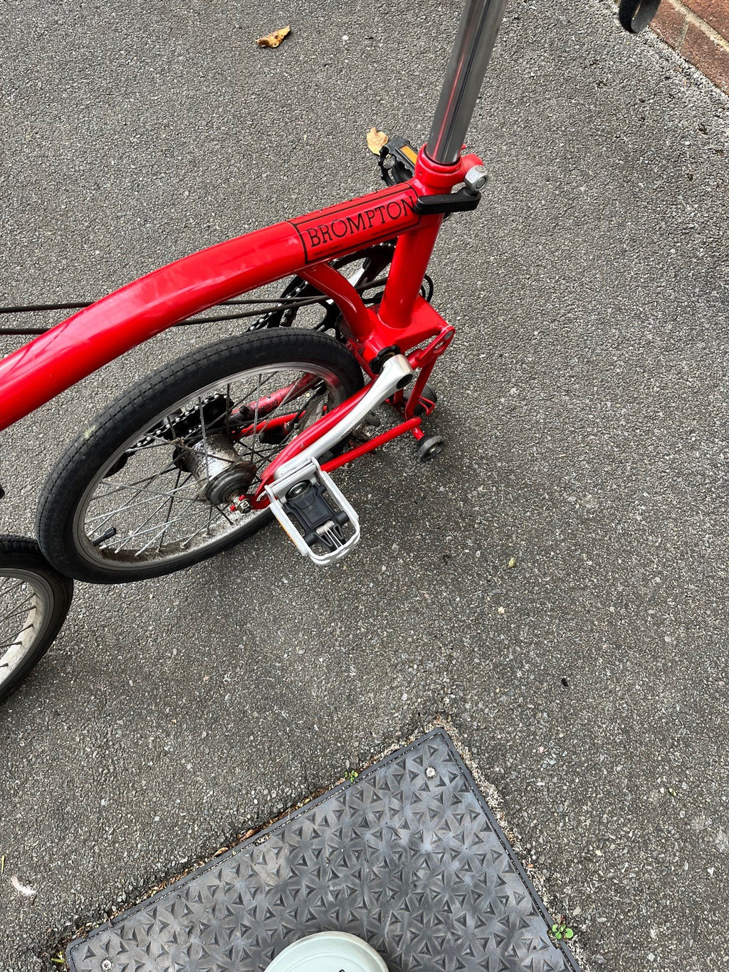 Brompton Red 3 speed M3L folding bike bicycle