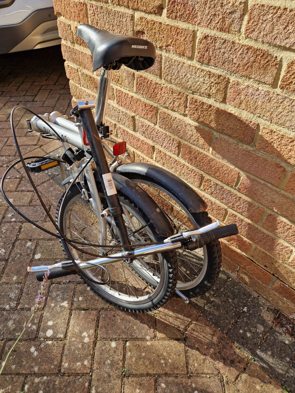 BULL DOG Touring 20in Silver Folding Bike 6-Speed Shimano RevoShift Steel