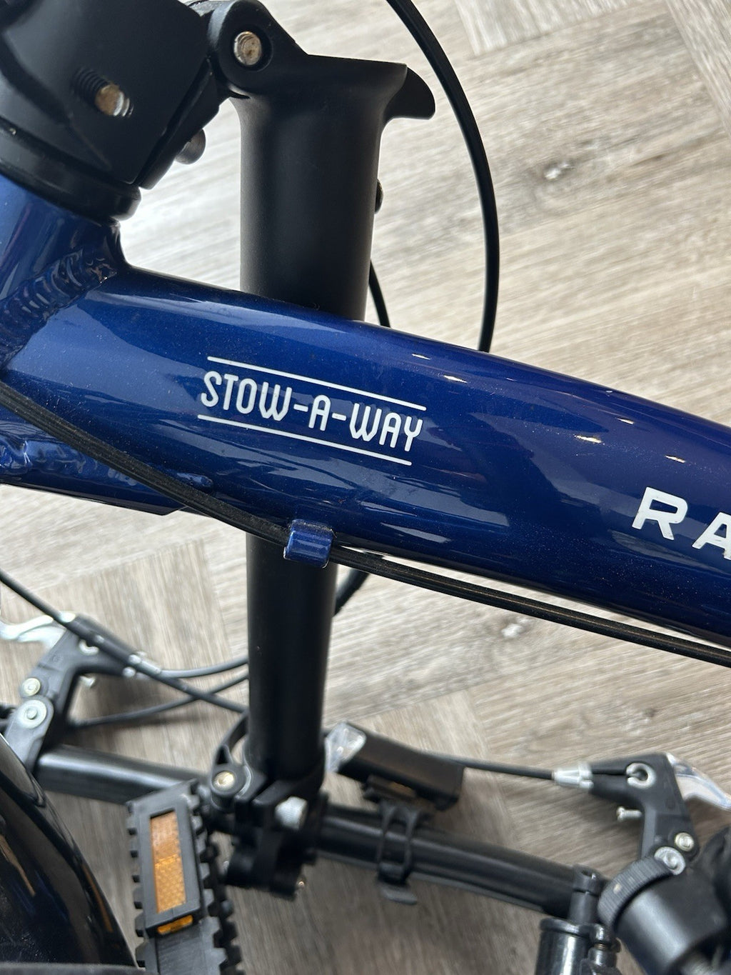 Raleigh Stow-A-Way 20in Folding Bike Blue with Rear Rack & Mudguards