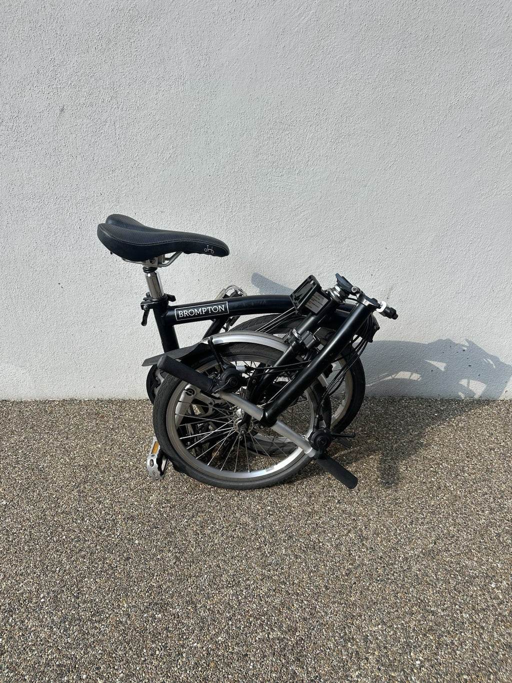 Brompton Folding Bike Black 2021 6 Speed - Very good condition - collection only