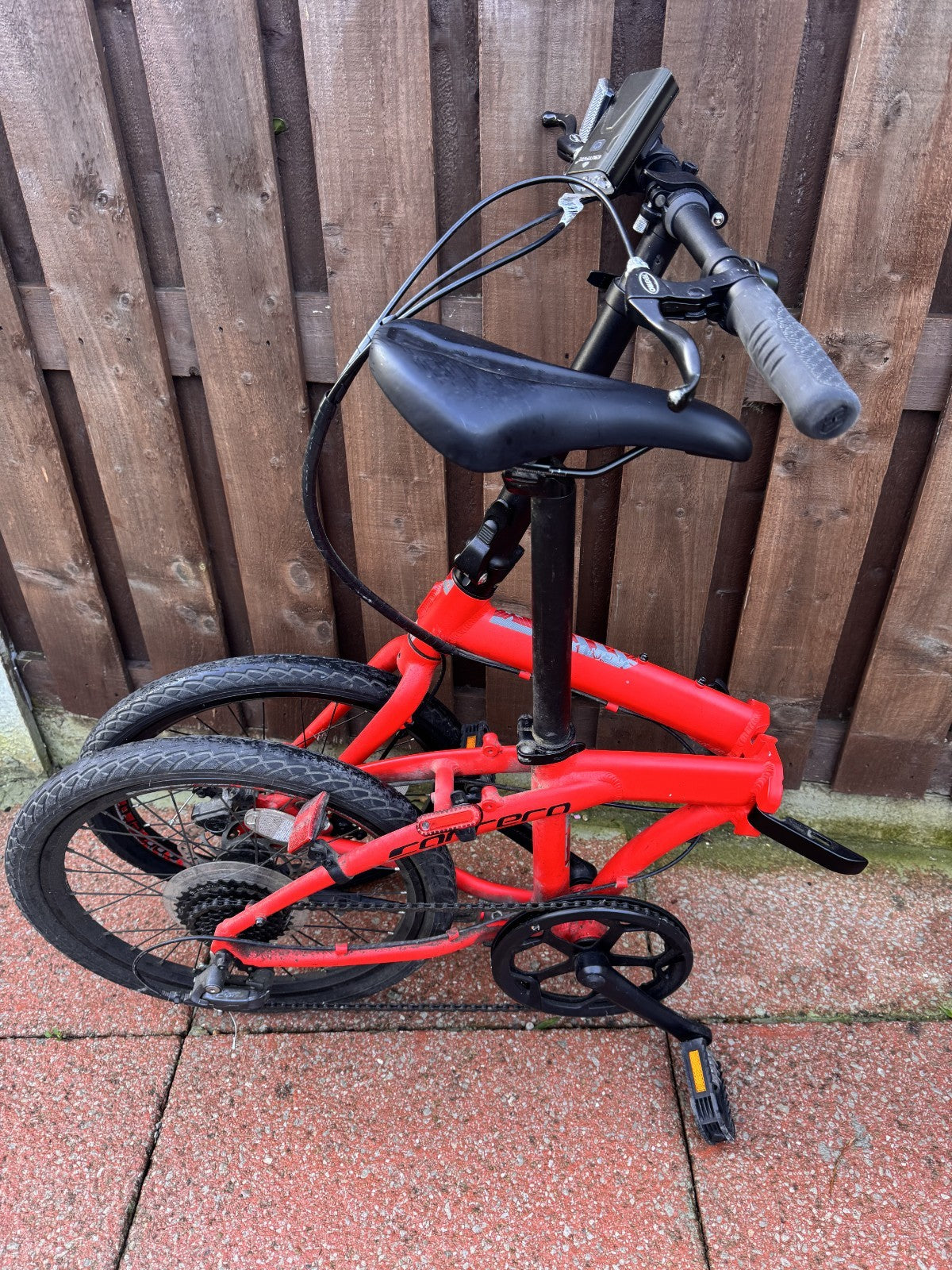 Carrera Intercity Disc 8-Speed Folding Bike